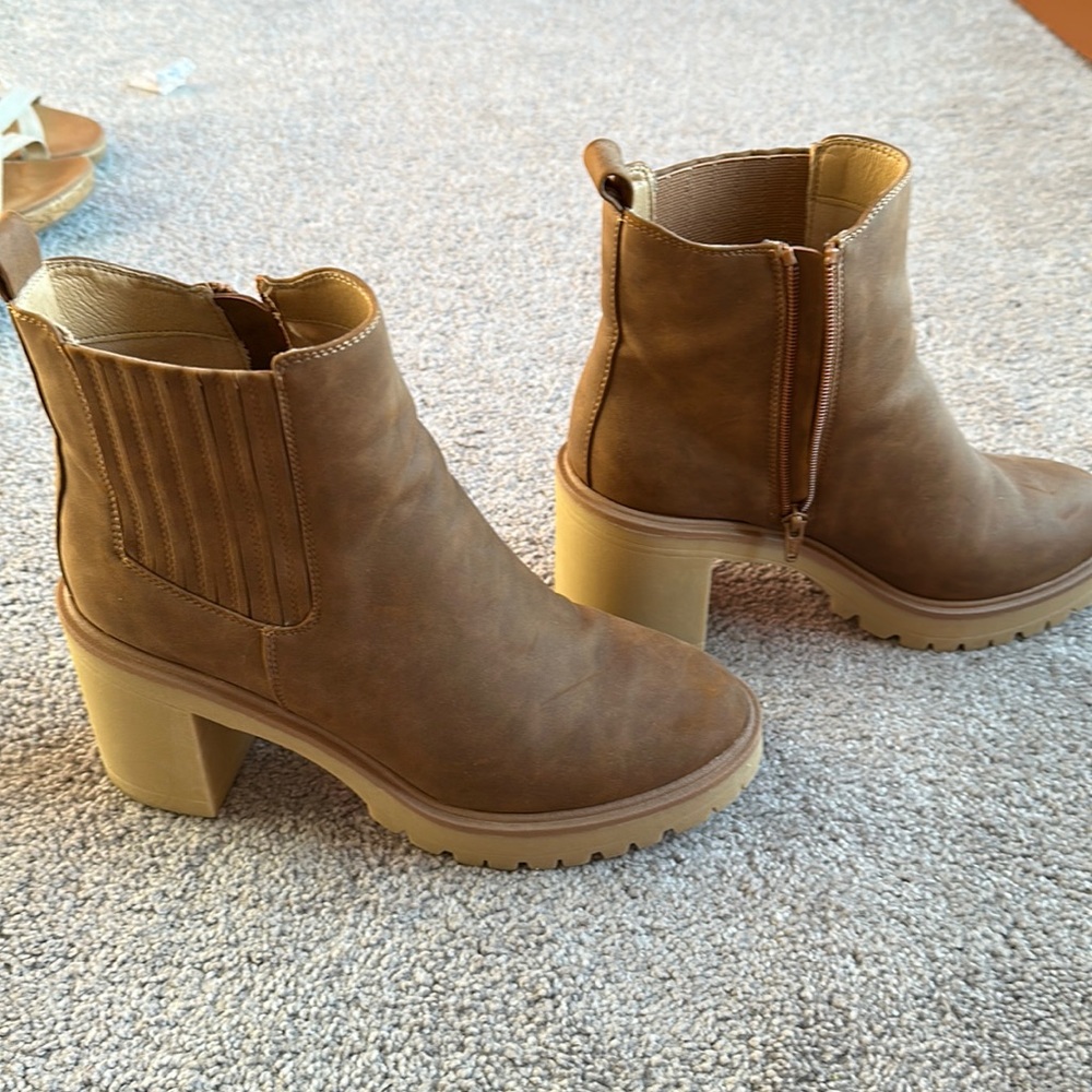 Tan heeled boot. Worn once